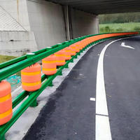 Barrera de Seguridad Giratoria de Poliuretano EVA No Reflectante de Alto Impacto, Superficie Galvanizada en Caliente, Color Amarillo Tráfico