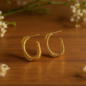 Orecchini a Cerchio in Acciaio Inossidabile Traforati, Tono Dorato, Gioielli alla Moda - Product Image 2