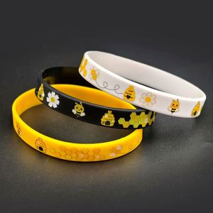 Bracelet en silicone souvenirs Journée de la Abeille, motif abeille et nid d'abeille, cadeau pour enfants, idéal pour les fêtes, en stock, prix usine - Product Image 4