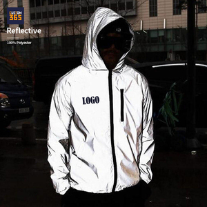 Chaqueta Bomber de Poliéster 100% con Recubrimiento Reflectante, Tallas Grandes, Capucha y Cremallera Completa, Venta al por Mayor, Estilo Urbano 3M, Logotipo Personalizado OEM, para Hombre - Product Image 1