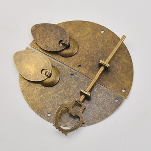 Antique Panel Latch Buckle 10cm Diameter Bronze Metal Vintage <b>Security</b> Handle For Bag <b>Box</b> Double Opening Decorative Hardware - Product Image 2