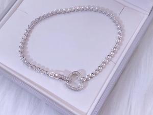 Bracelet de mariage en or blanc 18K/PT950 cultivé en laboratoire rond taille brillante Design pur véritablement personnalisé Style classique pour femmes 2.5g - Product Image 2