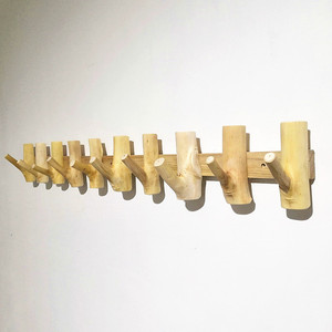 Solid Wood Wall Hooks Tree Branch Shape 10-15kg Load Capacity For Entryway Coat <b>Key</b> <b>Hangers</b> - Product Image 4