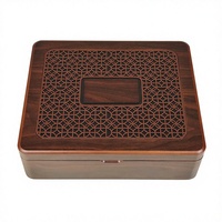 Boîte cadeau en bois foncé pour chocolats, avec doublure en PU, décorations sculptées, couvercle magnétique, logo personnalisé, pour les fêtes musulmanes, emballage alimentaire haut de gamme