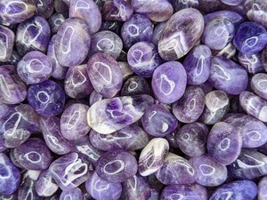 Vente en gros Agate de haute qualité faite à la main Pierre précieuse Améthyste Pierre dégringolée polie Cristal d'amour naturel Pierre semi-précieuse Artisanat - Product Image 5