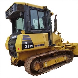En stock – Moteur et pompe d'origine Komatsu fabriqués au Japon pour bulldozers sur chenilles D31EX, D85, D75, D65, D41, D50, D31 et D275A, lame de 1,7 m, modèle 2018 - Product Image 1