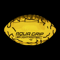 Balle de football américain en caoutchouc lumineuse à LED dans le noir Ballon jouet lumineux de football à LED personnalisé