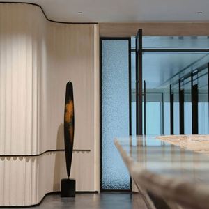 Ensemble de meubles de maison sur mesure pour toute la maison, comprenant une bibliothèque, une table à manger, un placard, des pièces en bois adaptées à vos besoins - Product Image 4