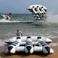 Jeux aquatiques pour enfants : Bateau gonflable commercial en forme de poisson, bateau volant tractable, équipement de jeu aquatique, bateau banane