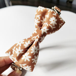 조정 가능한 럭셔리 작은 꽃 프린트 천 나비 넥타이 세트 작은 애완 동물을위한 버클이있는 우아한 애완 동물 목걸이 - Product Image 5