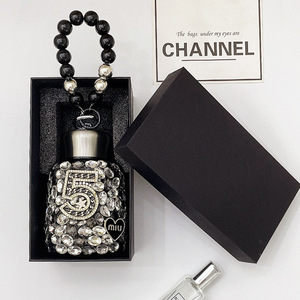 Chaîne de <span class=keywords><strong>bouteille</strong></span> d'eau isolée MAIMAI avec strass, cristal, papillon, perle, accessoires de voiture pour femmes - Product Image 5