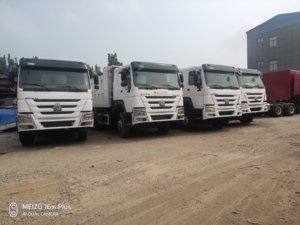 Camion benne SINOTRUCK neuf, poids lourd, 8X4, moteur diesel Weichai, capacité 31-40T, Euro 3, transmission manuelle, pour transport d'engins - Product Image 6