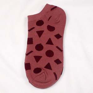 Chaussettes de cheville en coton multicolore pour femmes et hommes Chaussettes de <span class=keywords><strong>bateau</strong></span> de couleur unie avec caractéristique antidérapante Motif de dessin animé tissé - Product Image 2