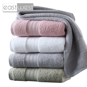 Toalla de Baño EastWest de Alta Calidad, 600gsm, 100% Algodón Orgánico, Tejido de Rizo, Color Sólido, Hipoalergénica, Ecológica, 5 Estrellas - Product Image 1