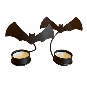 Ensemble de 2 porte-bougies en métal pour Halloween avec motif de chauve-souris, couleur noire, pour décorations d'Halloween à la maison - Product Image 1
