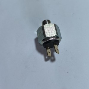 เซ็นเซอร์วัดความดัน 631331116 เทคโนโลยีแบบ Piezoresistive พร้อมเกลียวยึด สำหรับรถยนต์ Volkswagen - Product Image 4