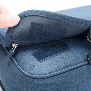 Vente chaude Mode Portable <span class=keywords><strong>Pas</strong></span> <span class=keywords><strong>Cher</strong></span> Femmes Cosmétique Sac Pliable Étanche Grande Capacité Maquillage <span class=keywords><strong>Organisateur</strong></span> Suspendu Hommes <span class=keywords><strong>Voyage</strong></span> - Product Image 5