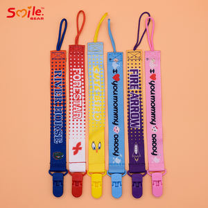 Vente en gros <span class=keywords><strong>Protection</strong></span> de l'environnement Réglable Apaiser Bébé Porte-Sucette Clip Polyester Sans BPA Nylon Lettre Motif 28cm * 3cm - Product Image 2