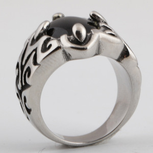 Anillo de Acero Inoxidable para Hombre con Bisel Ovalado de Piedra Negra y Diseño de Planta, Joyería de Regalo - Product Image 2