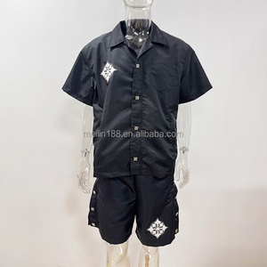 Ensemble deux pièces personnalisé pour homme : chemise boutonnée en nylon et short en nylon – Tenue d'été coupe-vent, ensemble short et veste de survêtement - Product Image 5