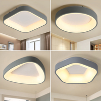 Plafonnier LED rond carré moderne nordique en acrylique à trois couleurs avec télécommande pour chambre à coucher salon gris