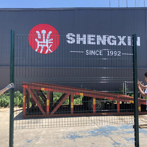 Chất lượng cao trang trí sân <span class=keywords><strong>v</strong></span>ườn PVC tráng 6 đo <span class=keywords><strong>V</strong></span> nếp gấp 3D hàn cong dây lưới hàng rào tấm - Product Image 3