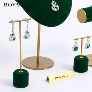 Maßgefertigter Schmuckvitrinen-Display Luxuriöse Schmuckständer-Requisiten aus Samt und Metall - Product Image 3