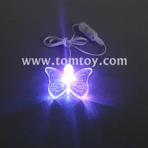 Collier avec pendentif papillon clignotant LED