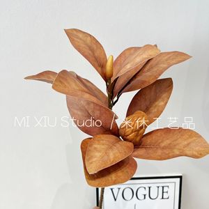 ใบแมกโนเลียประดิษฐ์สีน้ำตาลและสีเขียวแบบก้านเดี่ยวจาก Mishu Crafts สำหรับตกแต่งงานแต่งงานและบ้าน - Product Image 3