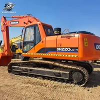 Vente Flash : Excavatrice sur chenilles d'occasion Doosan DH220, 22 tonnes, système hydraulique complet, bon état, livraison rapide, expédition mondiale