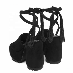Sandalias de tacón alto con flecos y cordones en el tobillo para mujer, diseño nuevo, con plataforma gruesa y punta abierta, de gamuza - Product Image 3