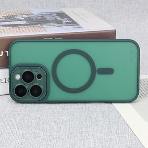 Étui de téléphone magnétique tout compris à pores fins et toucher doux, adapté aux iPhone 16 et iPhone 17 - Product Image 3