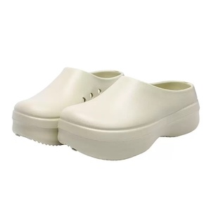 Zapatos Quirúrgicos Antiestáticos e Impermeables para Hombres y Mujeres, Ideales para Quirófanos, con Orificios Antideslizantes, Zapatos de Seguridad para el Trabajo - Product Image 5