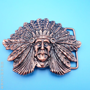 Hebilla de cinturón metálica vintage con patrón de letras en bronce y diamantes de imitación para hombre, estilo deportivo - Product Image 4