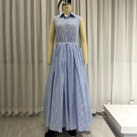 Robe d'été décontractée chic à col polo, style américain, sans manches, rayée, avec poches, ceinture et revers, style cardigan.