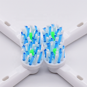 Cabezal <span class=keywords><strong>de</strong></span> cepillo <span class=keywords><strong>de</strong></span> dientes <span class=keywords><strong>de</strong></span> viaje eléctrico <span class=keywords><strong>de</strong></span> cabeza redonda negra Recargable respetuoso con el medio ambiente original con cabezal <span class=keywords><strong>de</strong></span> cepillo <span class=keywords><strong>de</strong></span> dientes reemplazable - Product Image 6