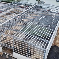 Structure en acier robuste, bâtiment d'entrepôt préfabriqué en acier industriel, traitement de surface galvanisé, garantie de 5 ans