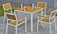 Meubles de salle à manger d'extérieur Offre Spéciale Table et chaises de jardin en bois et plastique pour restaurants