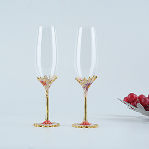 Copas de champán de cristal con diseño de flores, color oro rosa, románticas - Product Image 2