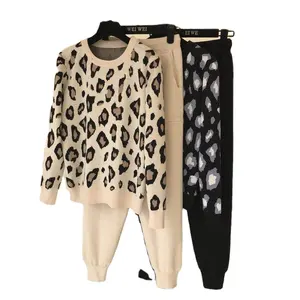 Supplier custom 2023 autumn new set crewneck sports fashion set women's leopard print knitwear casual loose two-piece set