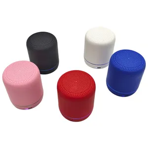 Mini Hot Selling Fm Radio Tf Kaart Muziek Afspelen Speaker Draagbare Bt Draadloze Speaker Met Hangende Lijn