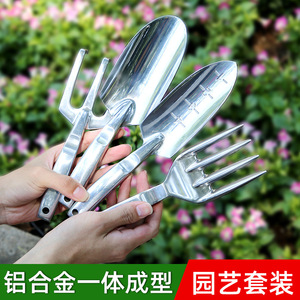 Aluminum Alloy Garden Shovel With Three Teeth Lightweight Digging Tool For Planting Flowers And Vegetables In Garden - Product Image 3