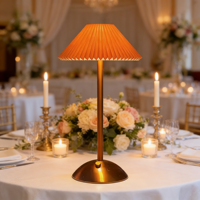 Lampe de table moderne de luxe en métal, lampe de chevet, lampe de table rechargeable sans fil, lampe de table pliable en tissu LED pour restaurant