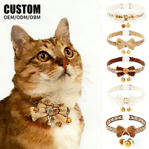 Collier pour chat léger et personnalisable - Collier pour chaton imprimé avec nœud papillon réglable avec cloche et boucle de sécurité - Product Image 2