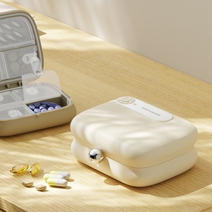 Pastillero Portátil de PP de 7 Días, Gran Capacidad, Compartimentos Separados, Sin Olores, Resistente a la Humedad, Organizador de Medicamentos, Venta al Por Mayor - Product Image 3