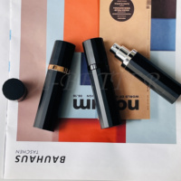 Atomizador de Plástico Único E-better de 10 ml, Botella de Spray con Diseño Magnético y Tapa Magnética para Perfume y Fragancia