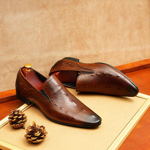 La nouvelle série de vêtements de cérémonie pour hommes, best-seller 2025, est élégante et légère - Product Image 3