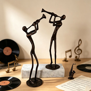 Sculptures abstraites de lecteur de musique en cuivre, ensemble de figurines de <span class=keywords><strong>trompettiste</strong></span>, décoration d'intérieur, articles de décoration de luxe, cadeau artisanal - Product Image 1