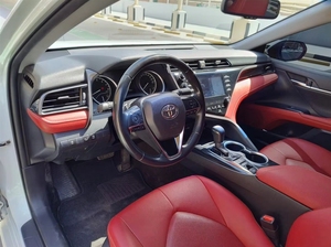 Camry Usado, Camry Sport Grand V6 3.5l FWD Sedán con Techo Solar Panorámico, Asientos de Cuero, Llantas R18, Portaequipajes de Techo de Aleación de Aluminio - Product Image 4