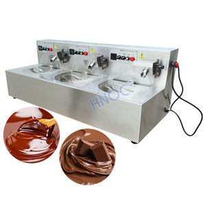 Couvercle de coulée continue par pulvérisation Moule 5kg Moule 15kg Mini <span class=keywords><strong>Tempereuse</strong></span> a <span class=keywords><strong>Chocolat</strong></span> Melt Chocolate Temper Machine - Product Image 3